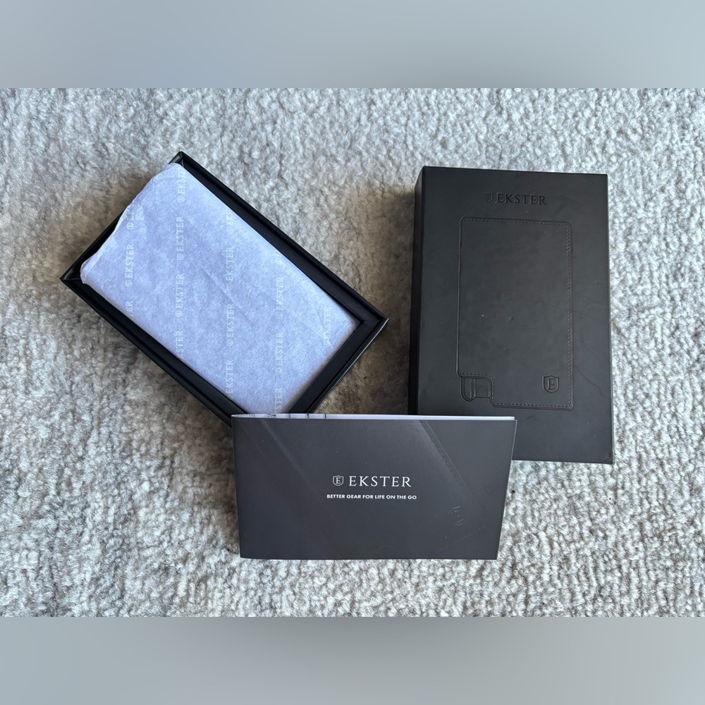 Ekster Wallet Pro - Black - Picture 2 of 4
